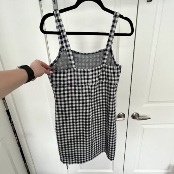 The general good plaid dress W/ Slit - Picture 3 of 9